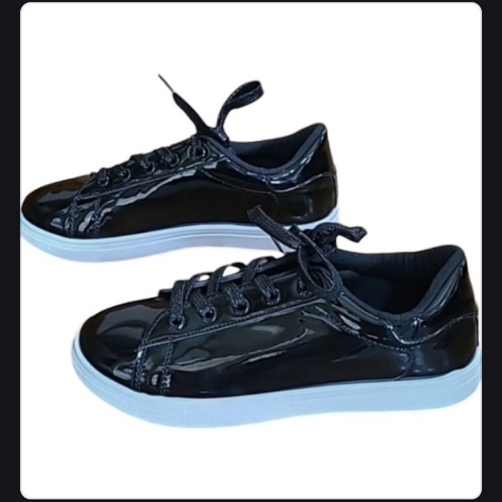 Yoki Tennis Shoes